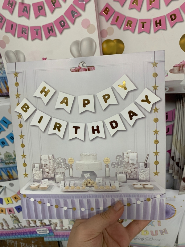 Toptan%20Beyaz%20Üzeri%20Gold%20Happy%20Birthday%20Banner