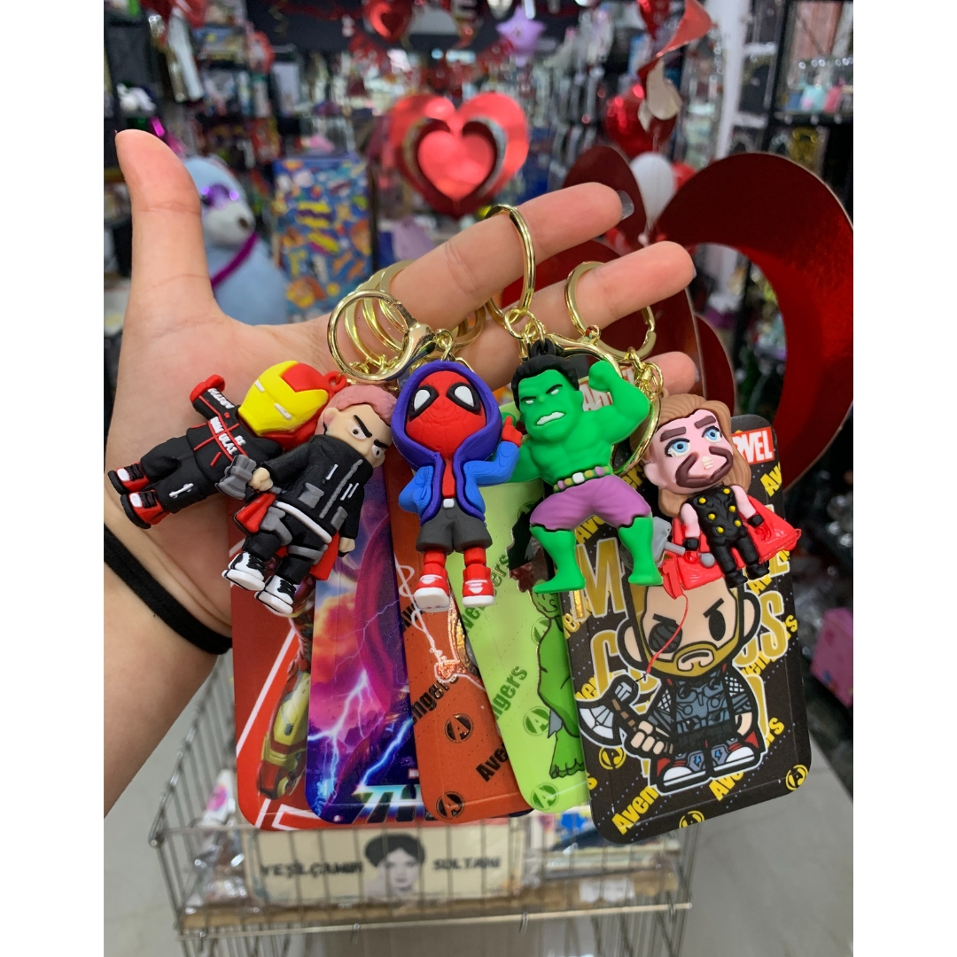 Toptan%20Kartlı%20Lüks%20Silikon%20Anahtarlık%20Avengers