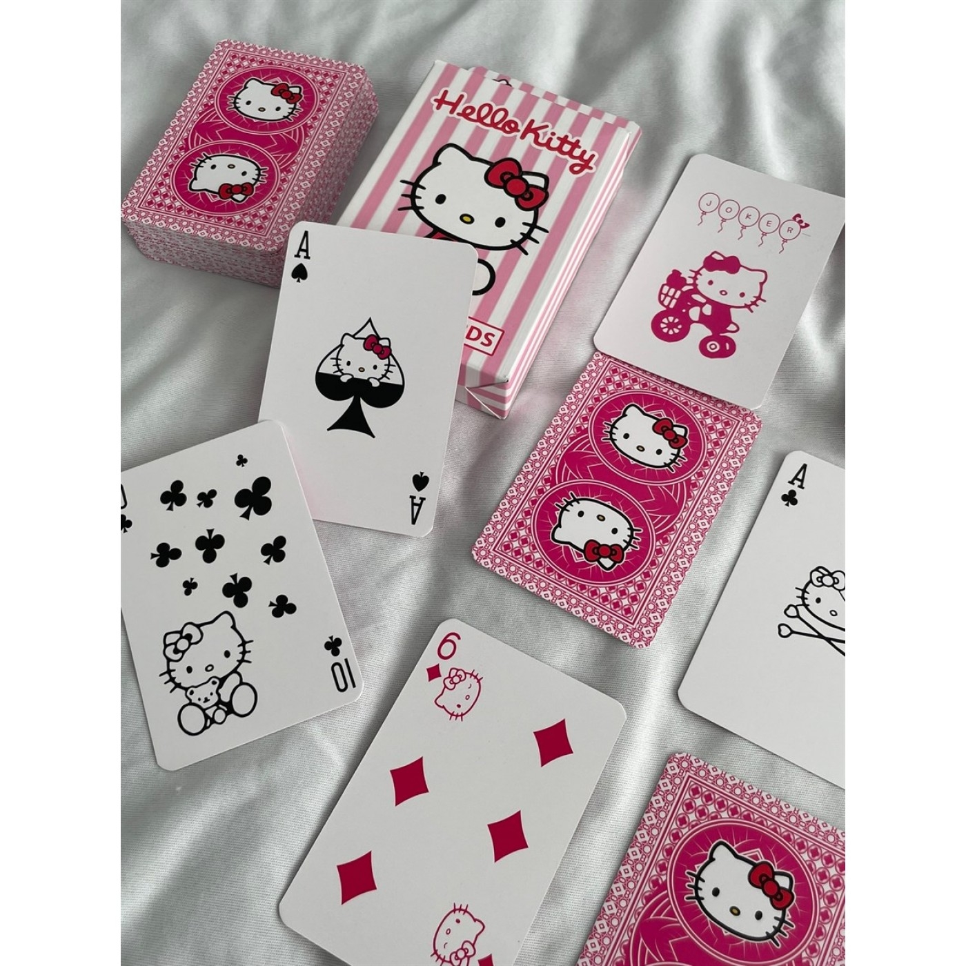 Toptan%20Hello%20Kitty%20İskambil%20Kartı